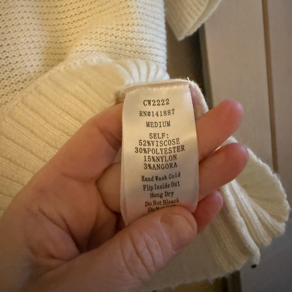 TCEC Off Shoulder Dolman Tunic Sweater - Picture 4 of 7